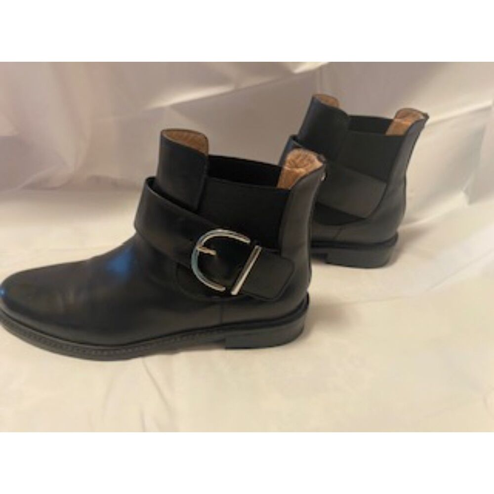 Stuart Weitzman Altman Black Leather Buckle Chelsea Boots Size 8 M Like New